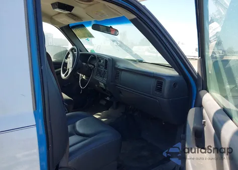 2006 GMC Sierra 2500Hd Work Truck from USA, damaged, VIN 1GDHC24U06E271859